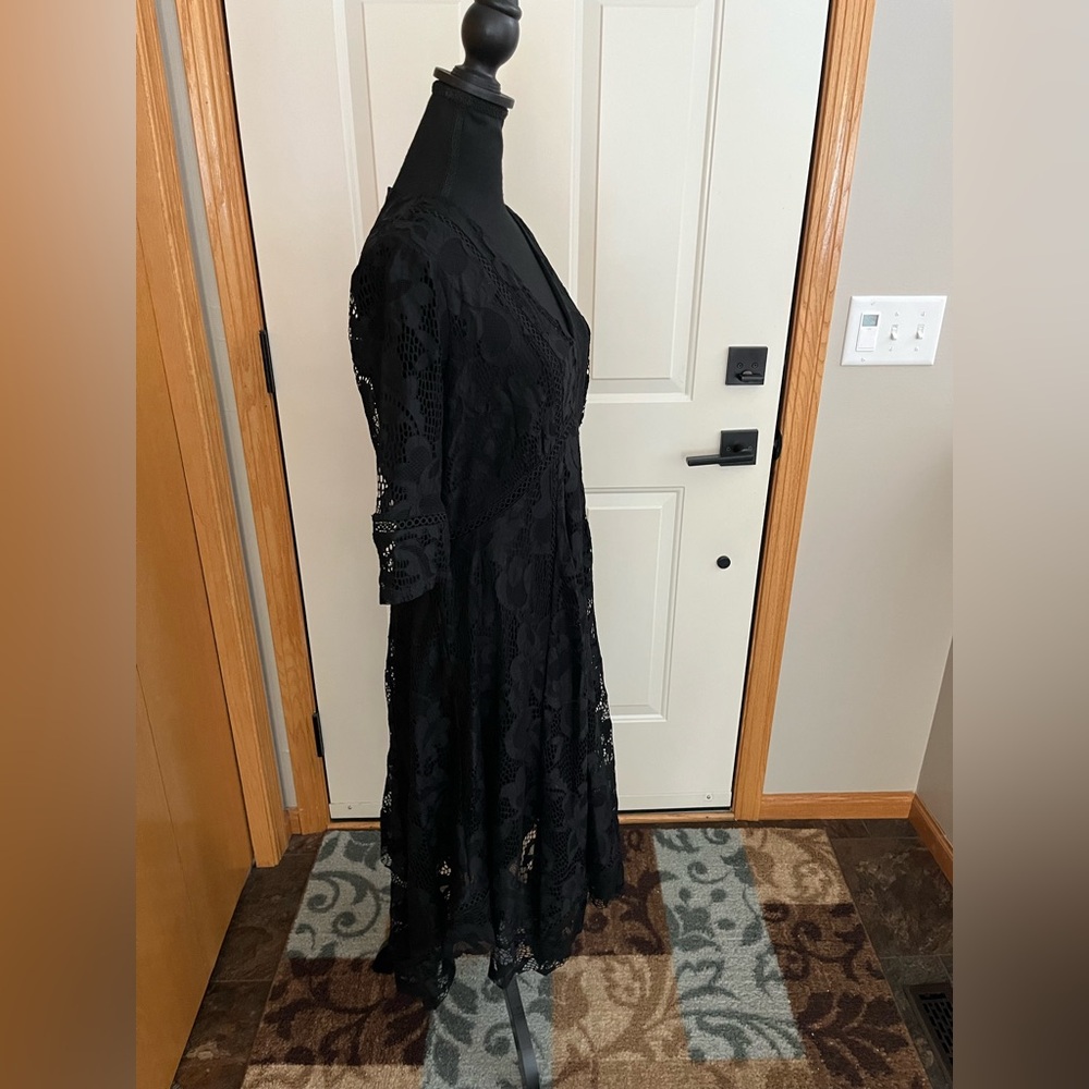 Women’s new Black lace crochet midi A line v neck asymmetrical dress. Size 10 - Picture 2 of 16